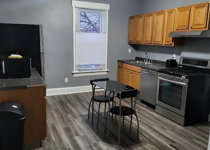 Habitación en casa particular Guest With Two Double Beds In Oh, Airport Location
