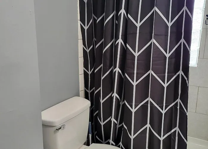 Guest With Two Double Beds In Oh, Airport Location Habitación en casa particular